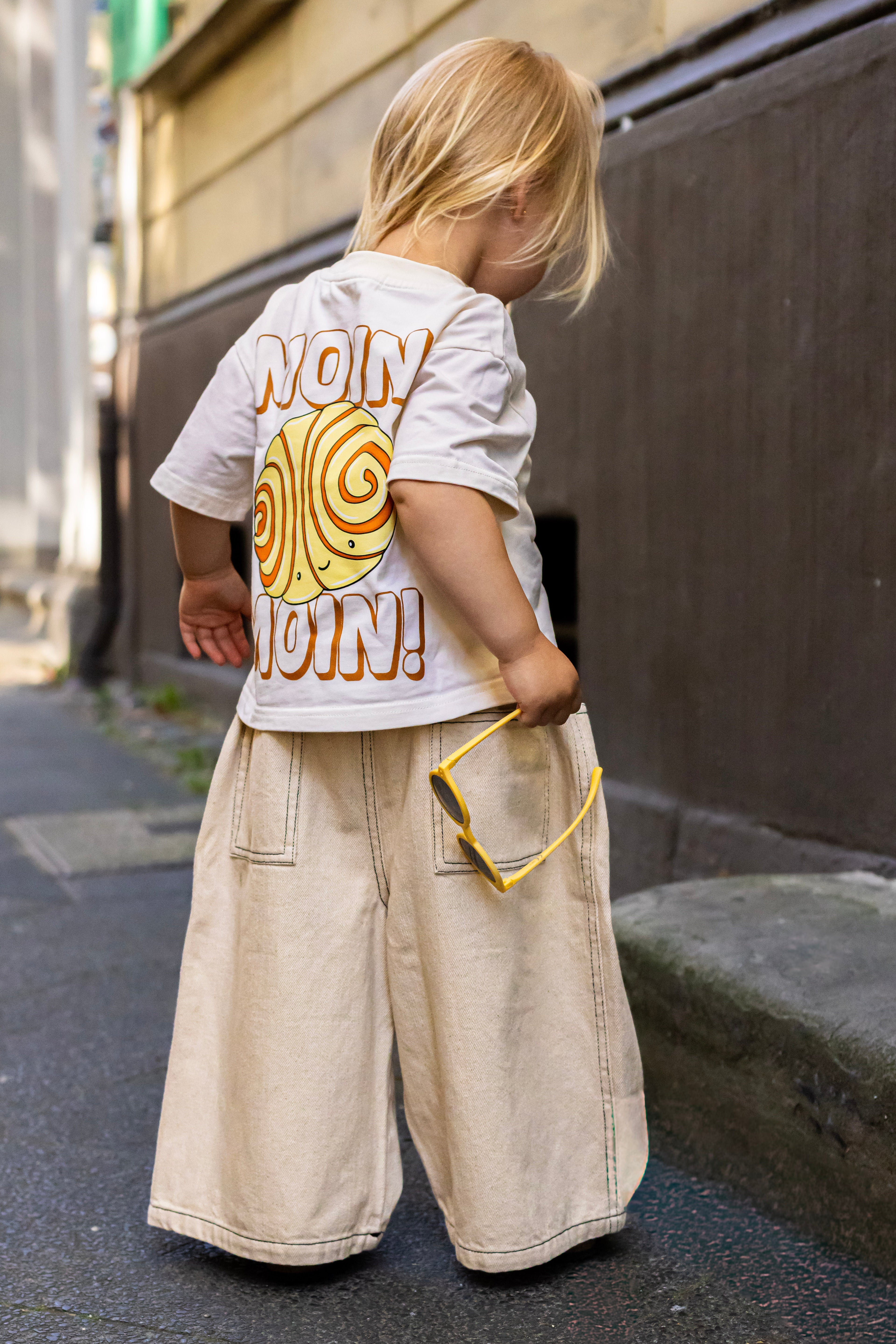 Premium Oversized T-Shirt - Moin Moin